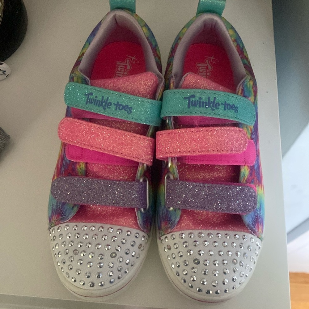 Twinkle toes Velcro shoes size girls 2.5. Unworn